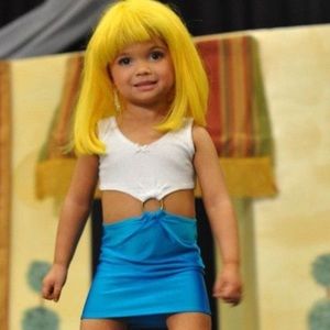 Meet your Posher, Abbey